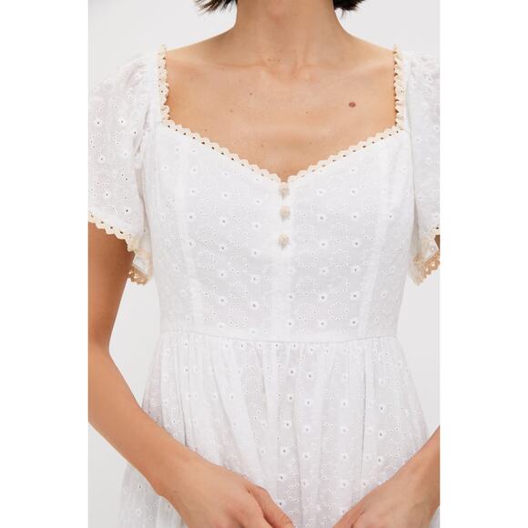POMANDER PLACE Dainty Eyelet Holley Dress Size L NWT Retail $188 Tuckernuck - Picture 6 of 8